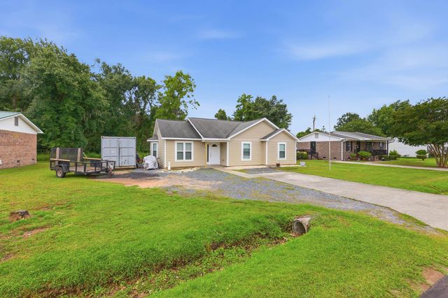 725 University Forest Circle, Conway, SC 29526