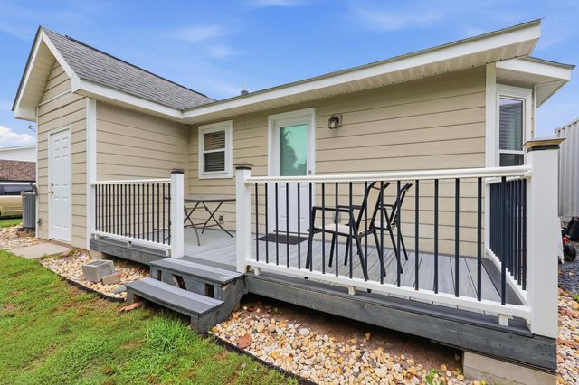 725 University Forest Circle, Conway, SC 29526