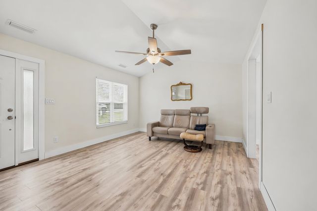 725 University Forest Circle, Conway, SC 29526