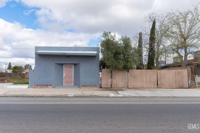 1326 Kentucky Street B, Bakersfield, CA 93305