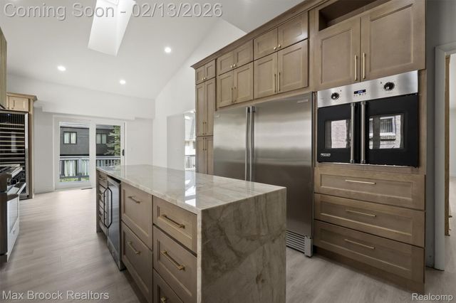 4117 Marlwood Drive, West Bloomfield Charter Township, MI 48323