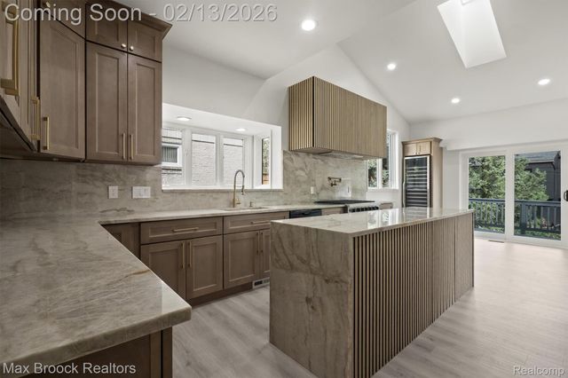 4117 Marlwood Drive, West Bloomfield Charter Township, MI 48323