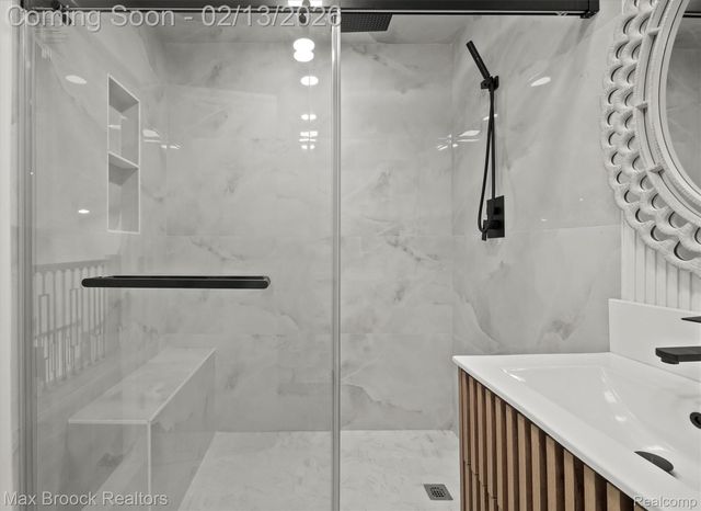 4117 Marlwood Drive, West Bloomfield Charter Township, MI 48323