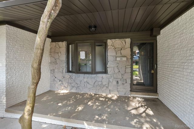 31031 Champine Street, St. Clair Shores, MI 48082