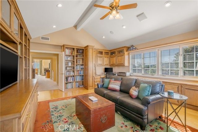 44 New Haven, Laguna Niguel, CA 92677