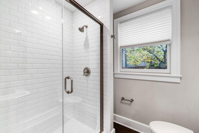 136 E Whittier Street, Columbus, OH 43206