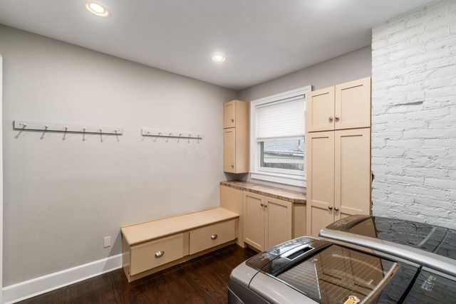 136 E Whittier Street, Columbus, OH 43206