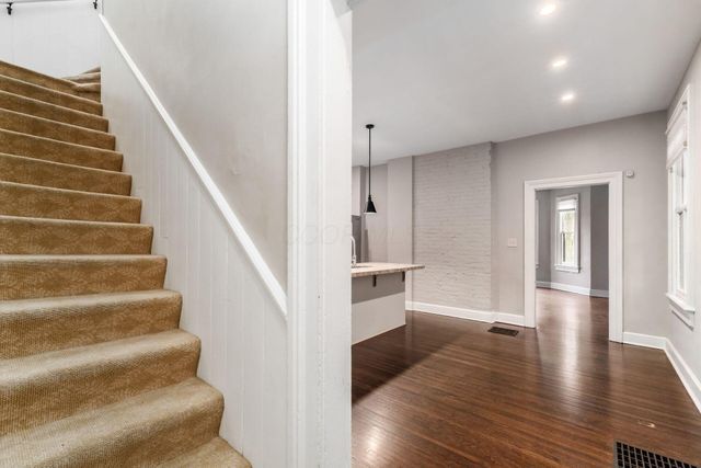 136 E Whittier Street, Columbus, OH 43206