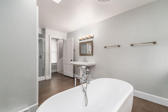 136 E Whittier Street, Columbus, OH 43206