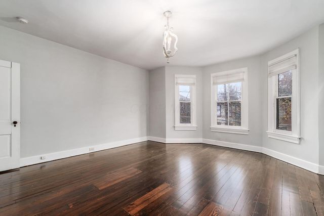 136 E Whittier Street, Columbus, OH 43206