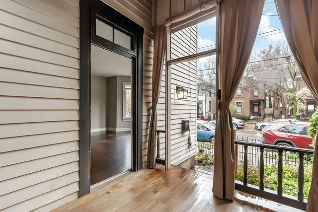 136 E Whittier Street, Columbus, OH 43206