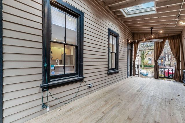 136 E Whittier Street, Columbus, OH 43206