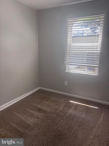 522 BRIGHTON PL, Essex, MD 21221