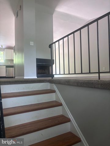 522 BRIGHTON PL, Essex, MD 21221