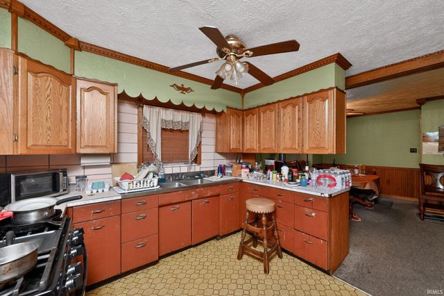 1626 Johnson Street, South Bend, IN 46628