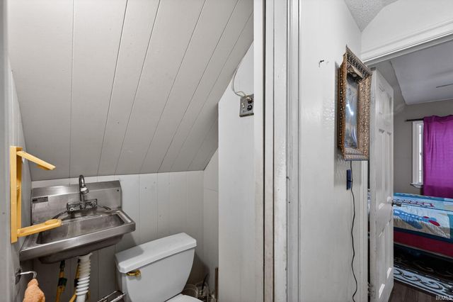 1626 Johnson Street, South Bend, IN 46628