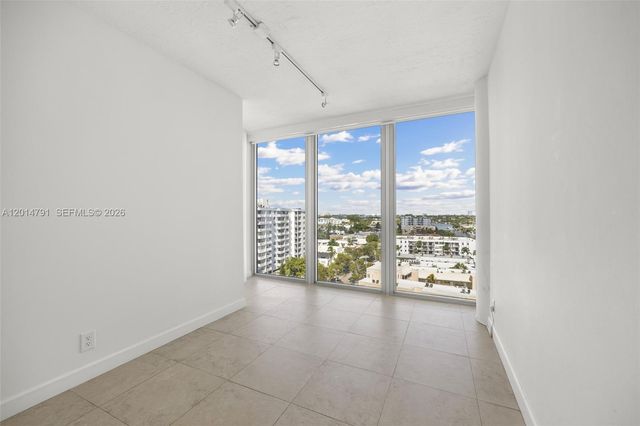 900 Bay Dr 1005, Miami Beach, FL 33141