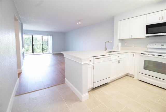 14036 FAIRWAY ISLAND DRIVE UNIT 1535, Orlando, FL 32837