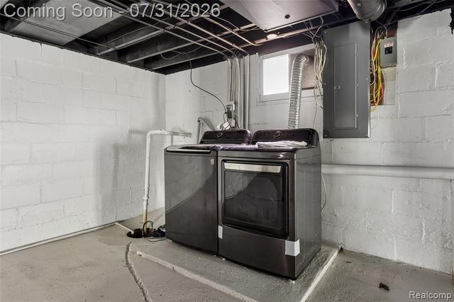 1056 E Vienna Road, Clio, MI 48420