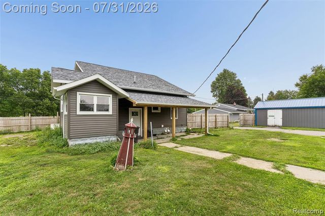 1056 E Vienna Road, Clio, MI 48420
