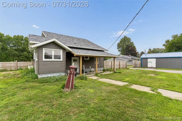 1056 E Vienna Road, Clio, MI 48420