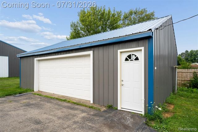 1056 E Vienna Road, Clio, MI 48420