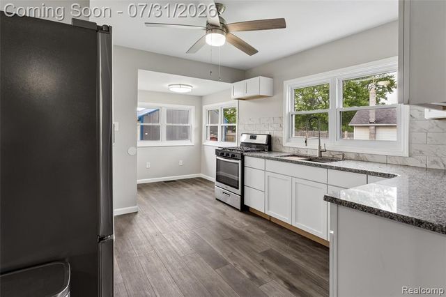 1056 E Vienna Road, Clio, MI 48420