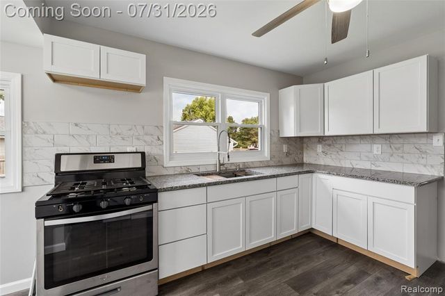 1056 E Vienna Road, Clio, MI 48420