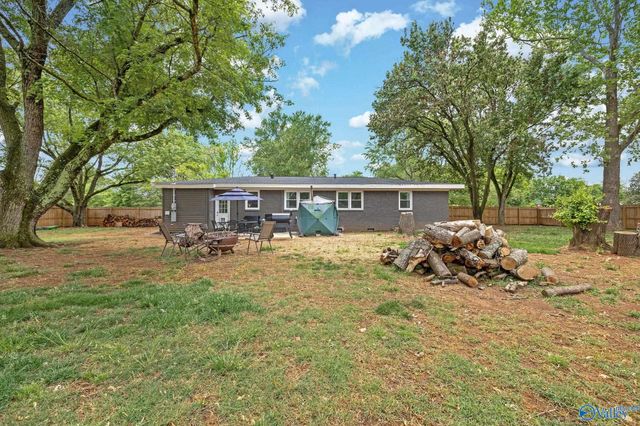 4110 Mcclain Lane NW, Huntsville, AL 35810