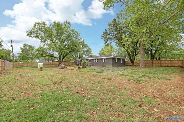 4110 Mcclain Lane NW, Huntsville, AL 35810