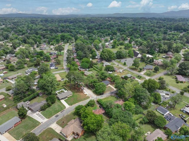 4110 Mcclain Lane NW, Huntsville, AL 35810