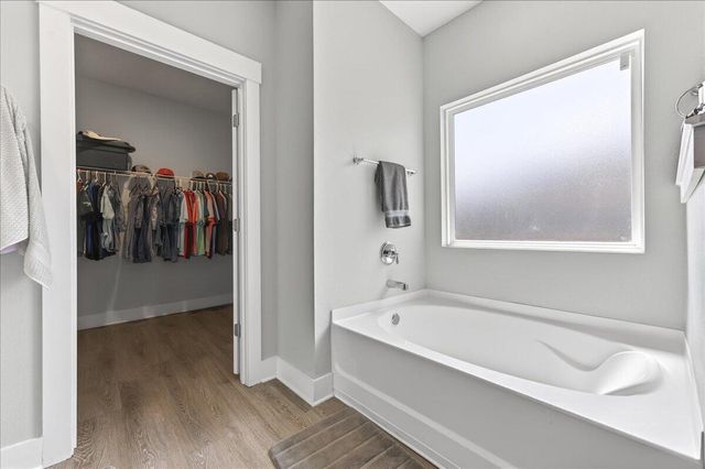 2455 Dakota Way, Crestview, FL 32536