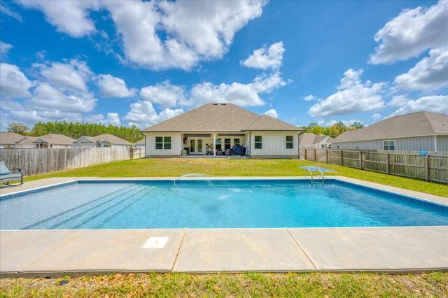 2455 Dakota Way, Crestview, FL 32536