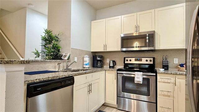 8947 SHINE DRIVE, Kissimmee, FL 34747