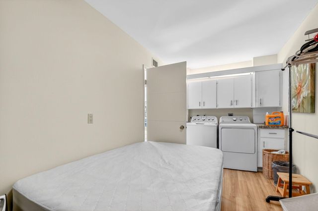 2701 Village Boulevard 303, West Palm Beach, FL 33409