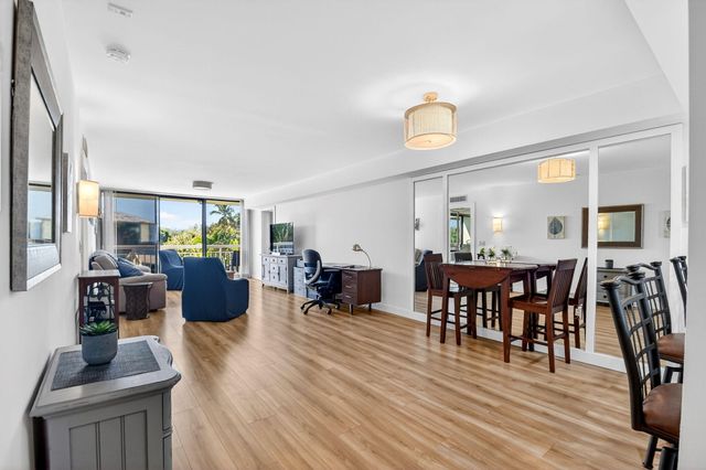 2701 Village Boulevard 303, West Palm Beach, FL 33409