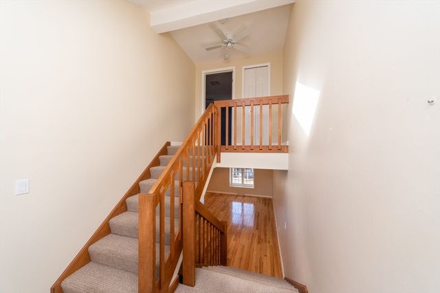 110 Ridgefield Cir D, Clinton, MA 01510