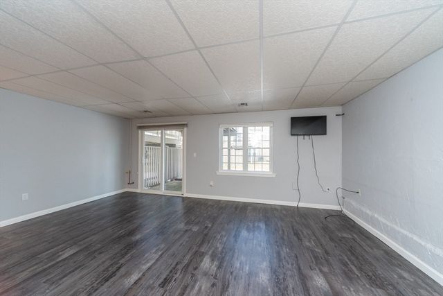 110 Ridgefield Cir D, Clinton, MA 01510