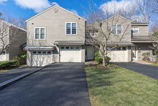 110 Ridgefield Cir D, Clinton, MA 01510