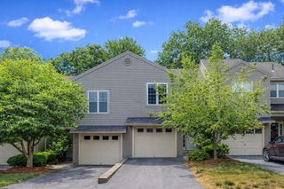 110 Ridgefield Cir D, Clinton, MA 01510