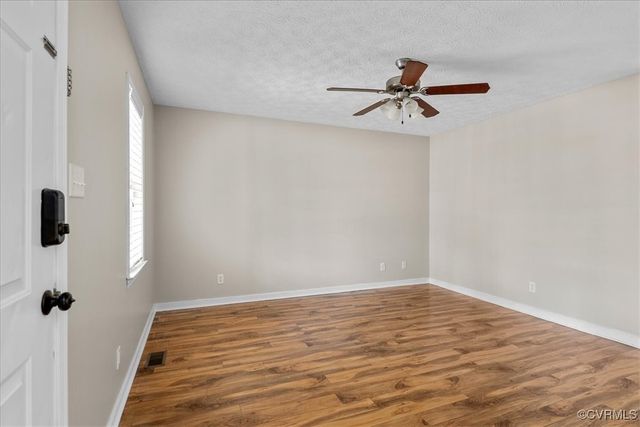 19917 Oakland Ave, Chesterfield, VA 23834