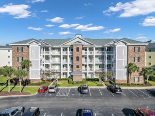 4833 Luster Leaf Cir Apt 201, Myrtle Beach, SC 29577