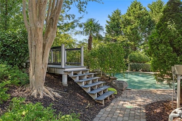 7790 Stables Drive, Sandy Springs, GA 30350