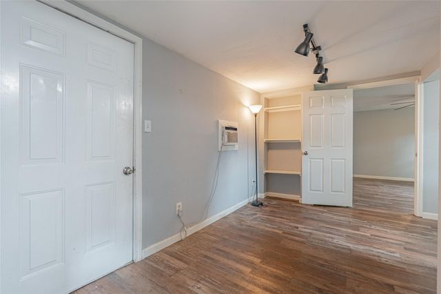 4206 Walker Street B, Houston, TX 77023