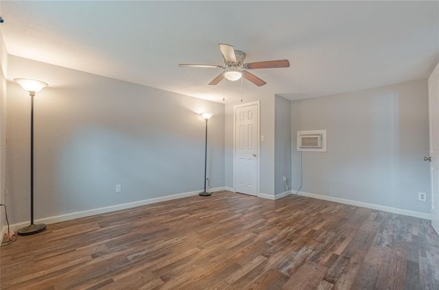4206 Walker Street B, Houston, TX 77023