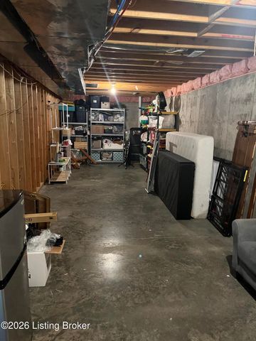 4900 S Woodland Dr, Radcliff, KY 40160