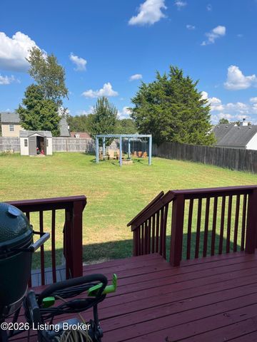 4900 S Woodland Dr, Radcliff, KY 40160