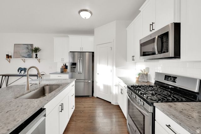 437 S BURR OAK LN, Saratoga Springs, UT 84045