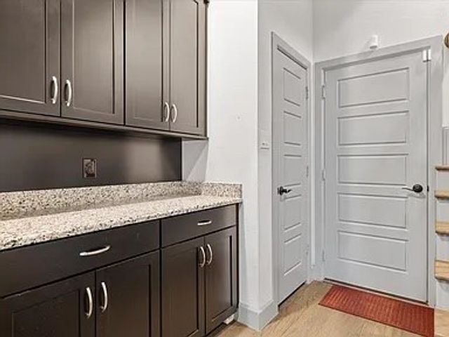 1390 Arch Place, Dallas, TX 75215