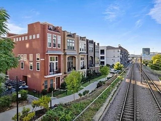 1390 Arch Place, Dallas, TX 75215